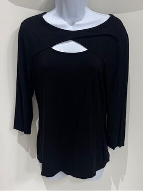 Vince Camuto: Women’s Black Cutout Top